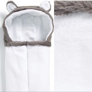 NWT Little Giraffe Luxe Charcol Bath Towel, Newborn, Toddler, Baby Shower Gift